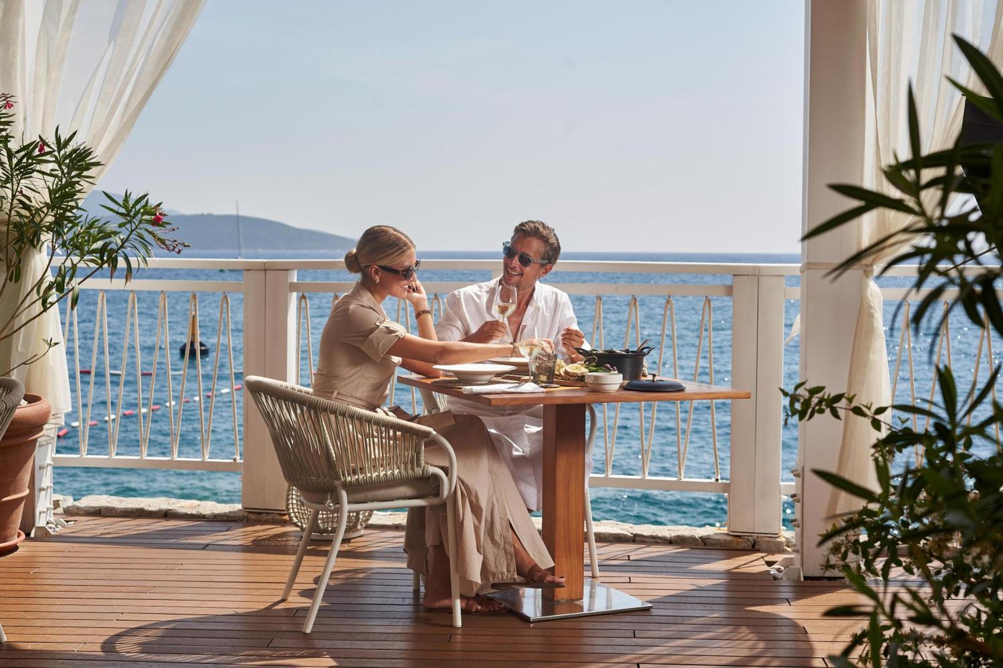 The Chedi Lustica Bay Ξενοδοχείο Τίβατ Εξωτερικό φωτογραφία